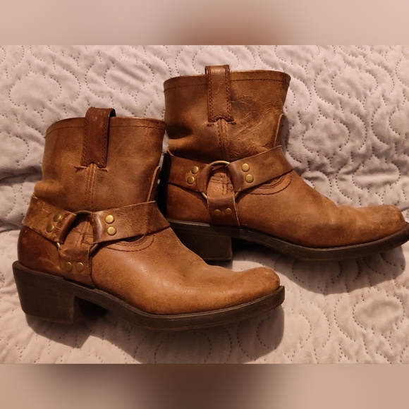 Source Unknown Shoes - Women's Boots Sz 7.5